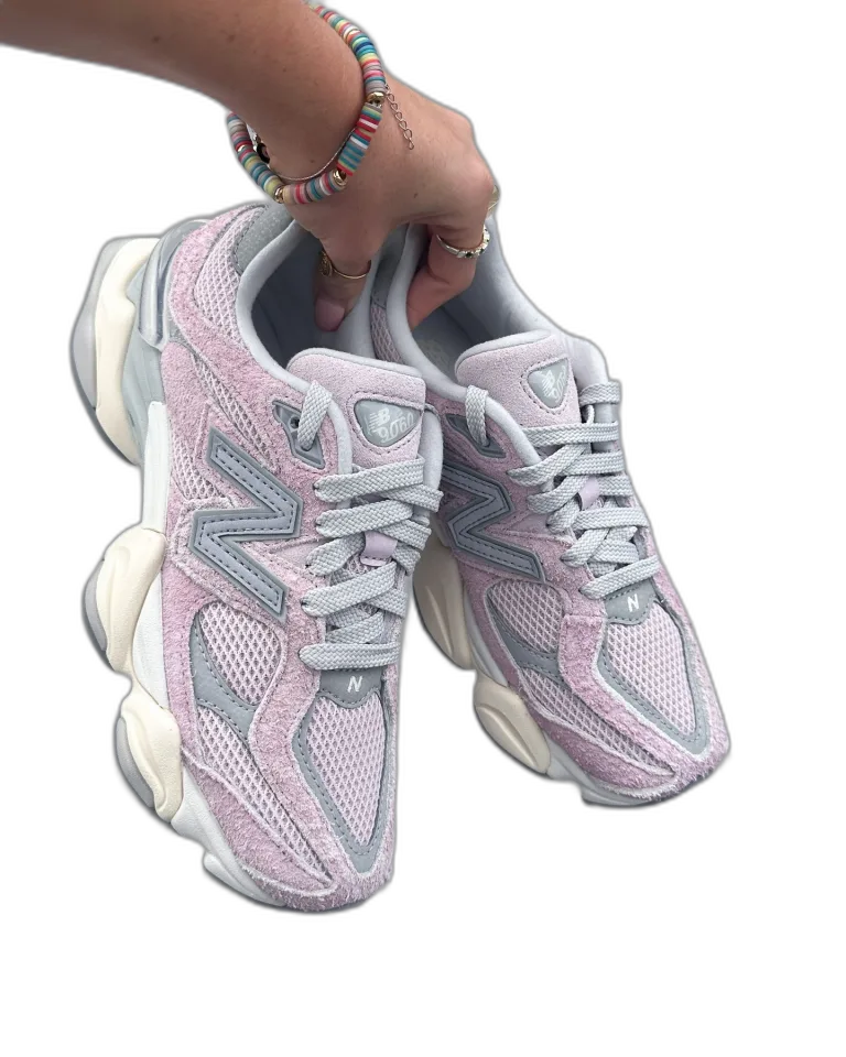 New Balance 9060 Crystal Pink · Foto 2 de 5