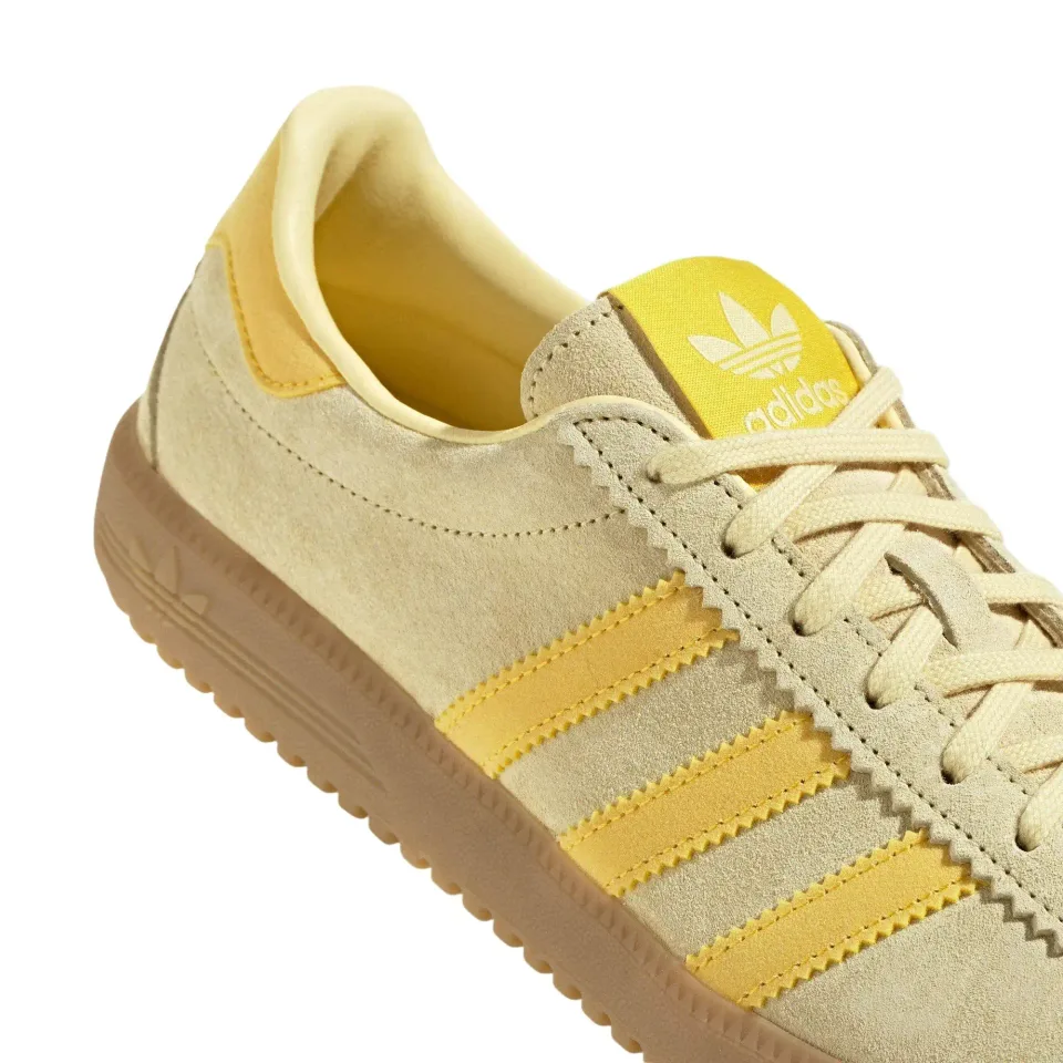 adidas (WMNS) adidas Bermuda 'Almost Yellow' · Foto 3 de 7