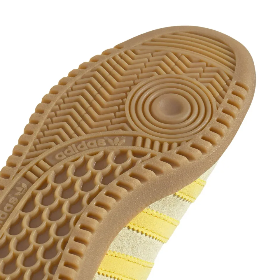 adidas (WMNS) adidas Bermuda 'Almost Yellow' · Foto 7 de 7