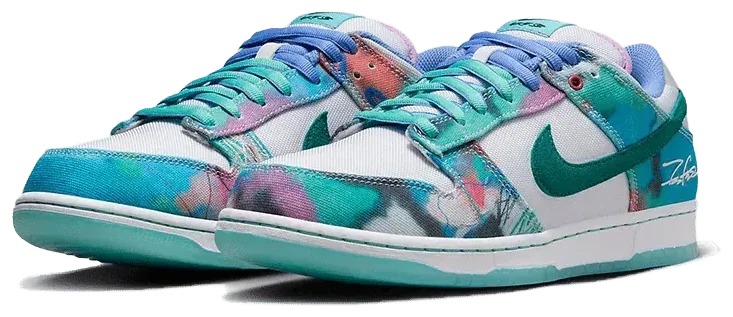 SB Dunk Low “Futura Laboratories Bleached Aqua” · Foto 3 de 4