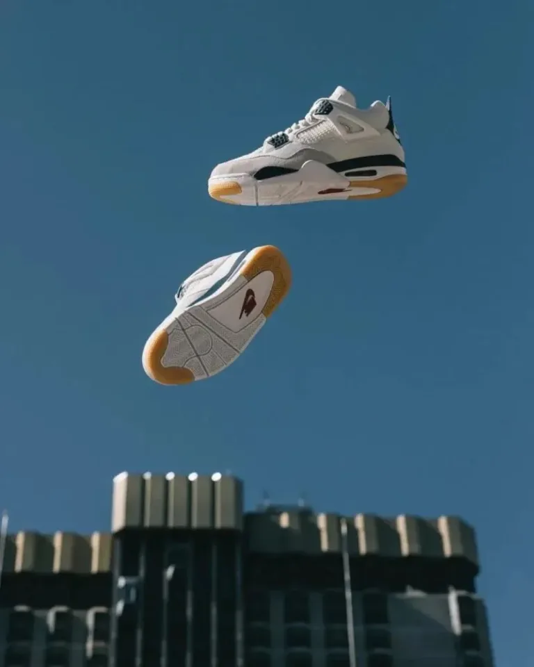 Air Jordan 4 Retro SB Navy · Foto 3 de 7