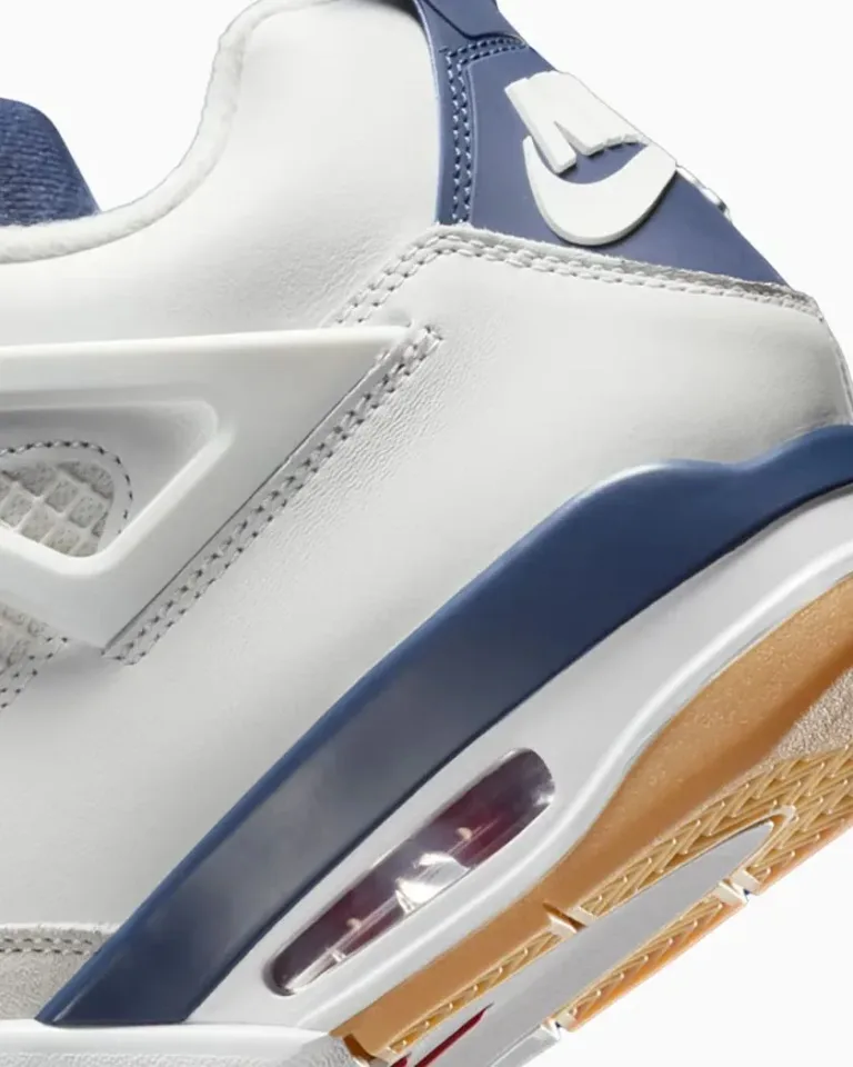 Air Jordan 4 Retro SB Navy · Foto 4 de 7