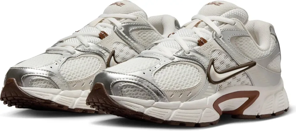 NIKE V5 RNR Zapatillas Mujer · Foto 3 de 7
