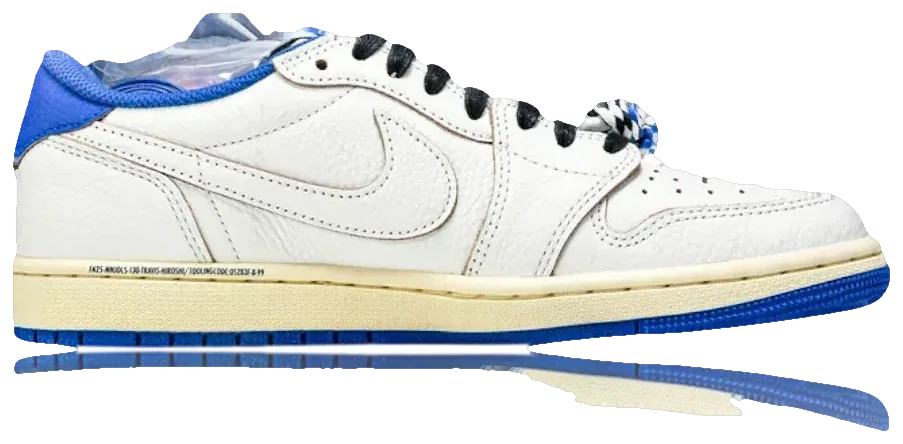Travis Scott x Fragment AJ1 Low OG Sail Military Blue · Foto 3 de 9