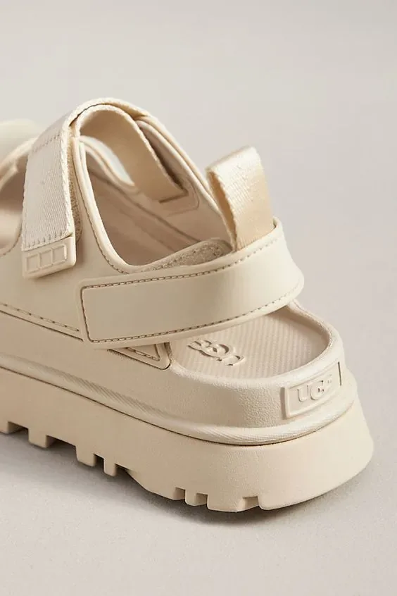 UGG GoldenGlow Sandal Sea Salt · Foto 6 de 7