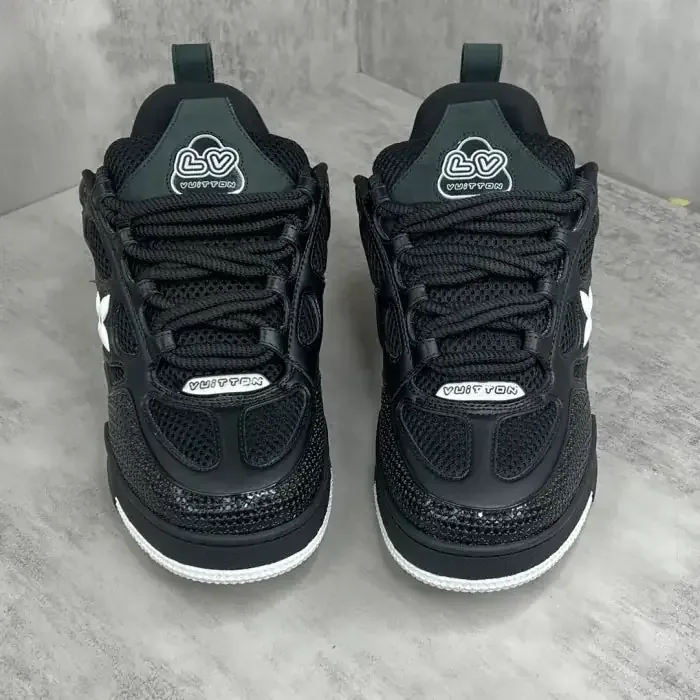 LV Skate Sneaker Black White · Foto 6 de 8
