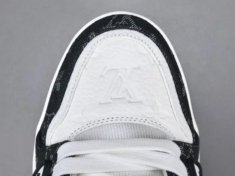 LV Trainer White Black · Foto 7 de 8