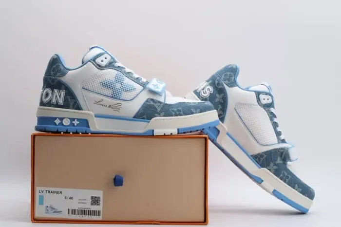 LV Trainer Monogram Denim · Foto 3 de 9