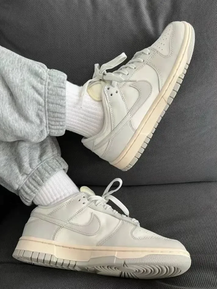 Dunk Low Light Bone · Foto 3 de 4