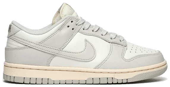 Dunk Low Light Bone