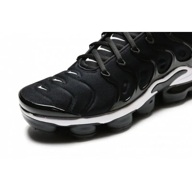Nike Air Vapormax Plus Negras Blancas · Foto 5 de 6