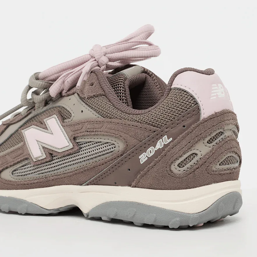 New Balance WMNS 204L Marron Rosa · Foto 7 de 8