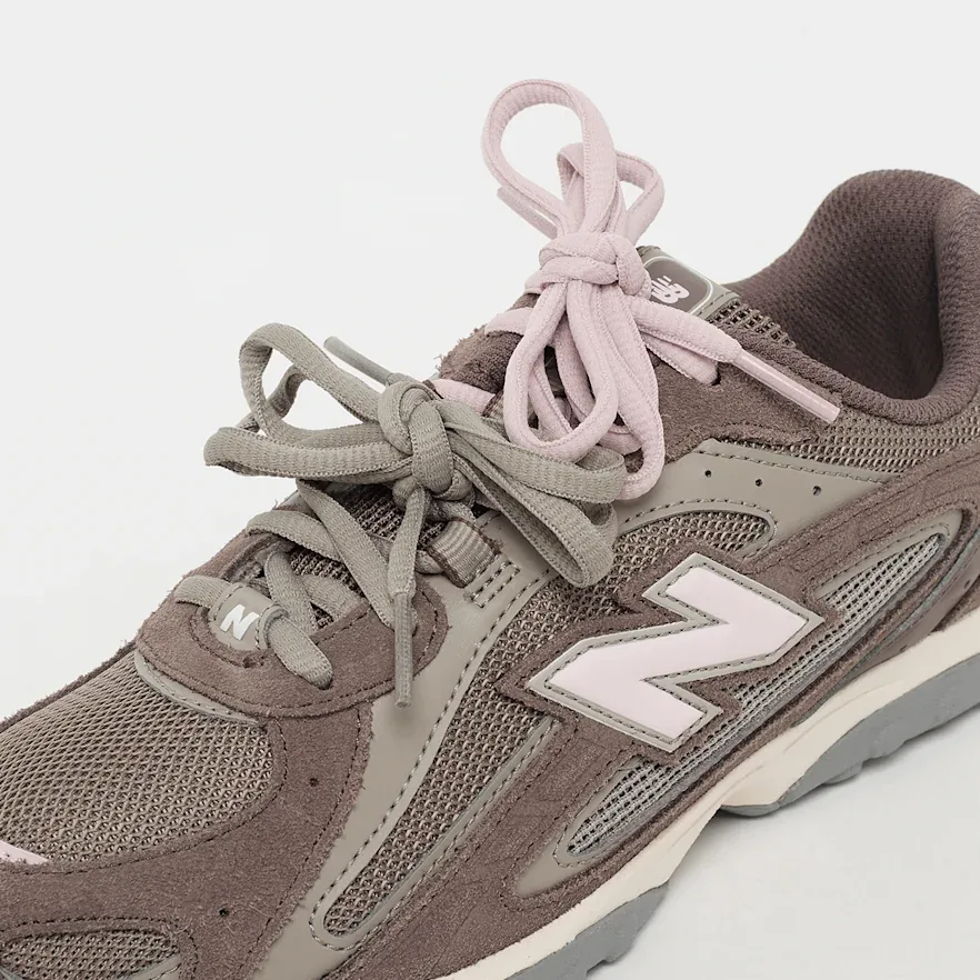 New Balance WMNS 204L Marron Rosa · Foto 8 de 8