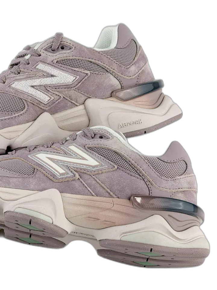 New Balance 9060 Truffle Salt · Foto 3 de 5