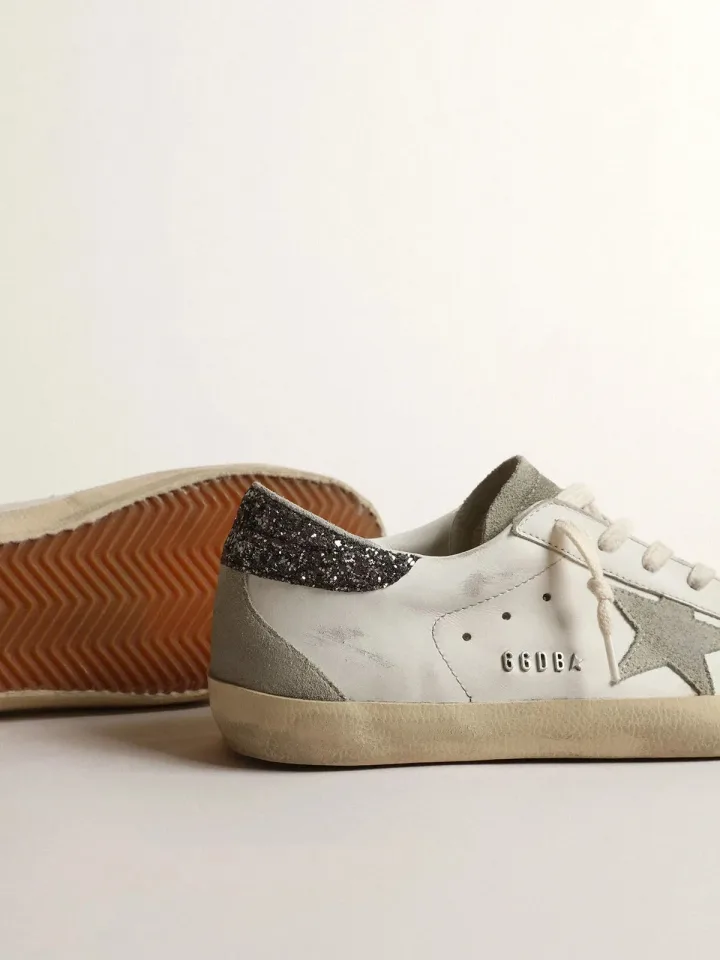 Golden Goose Super-Star Gray Star Dark Gray Glitter Heel Tab · Foto 2 de 4