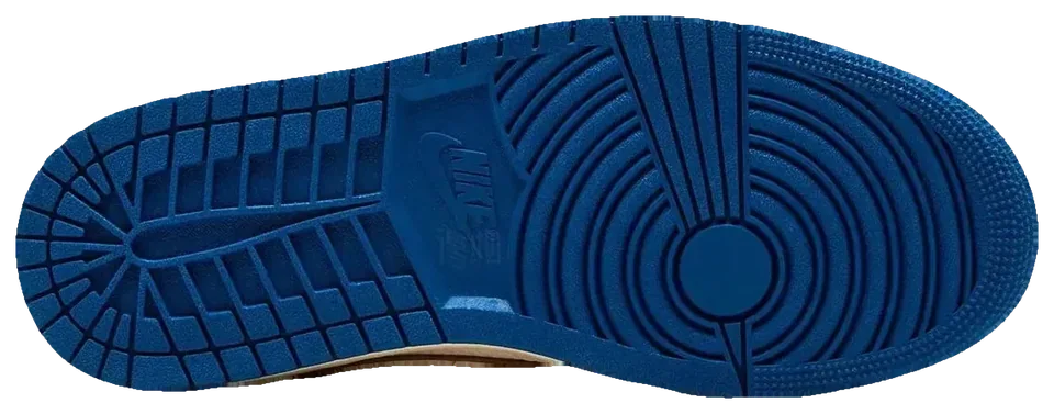 Fragment Design x Travis Scott x Air Jordan 1 Retro Low 2.0 · Foto 5 de 14