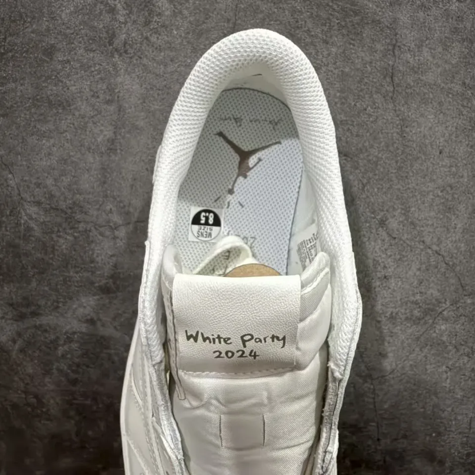 Air Jordan 1 Low OG x Travis Scott White Party · Foto 14 de 15