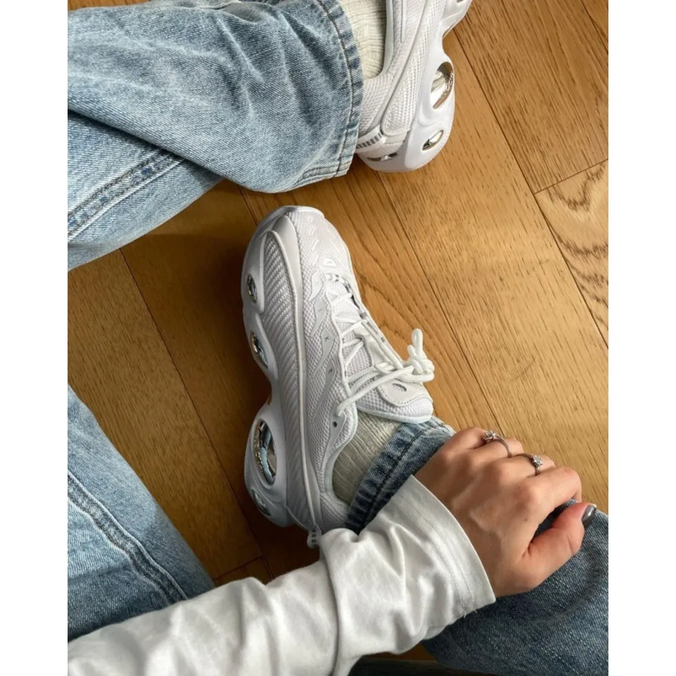 Nike NOCTA Glide Drake White Chrome · Foto 3 de 5