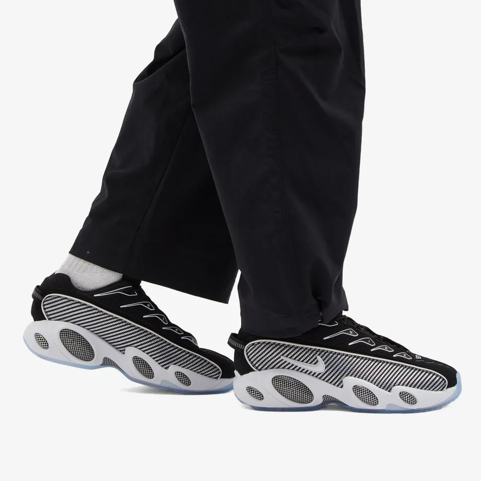 Nike NOCTA Glide Black White · Foto 3 de 6