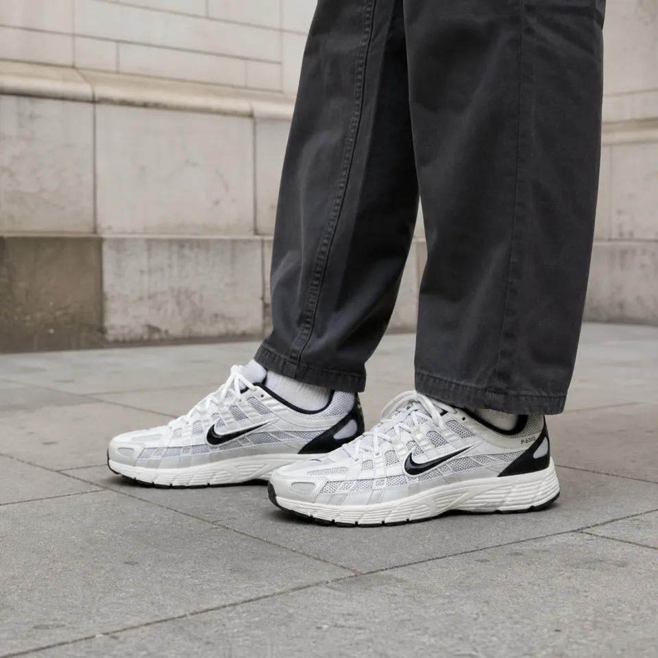 Nike P-6000 Platinum Tint Black · Foto 3 de 4