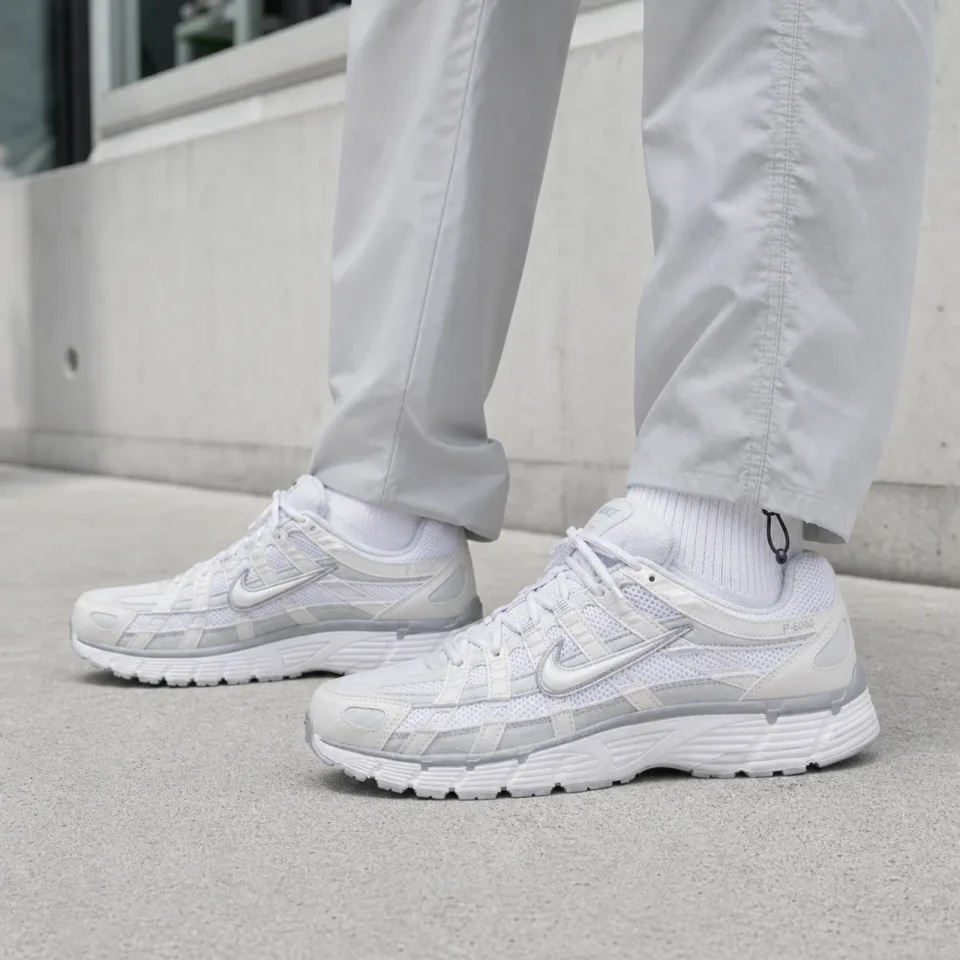 Nike P-6000 Summit White Pure Platinum · Foto 3 de 4