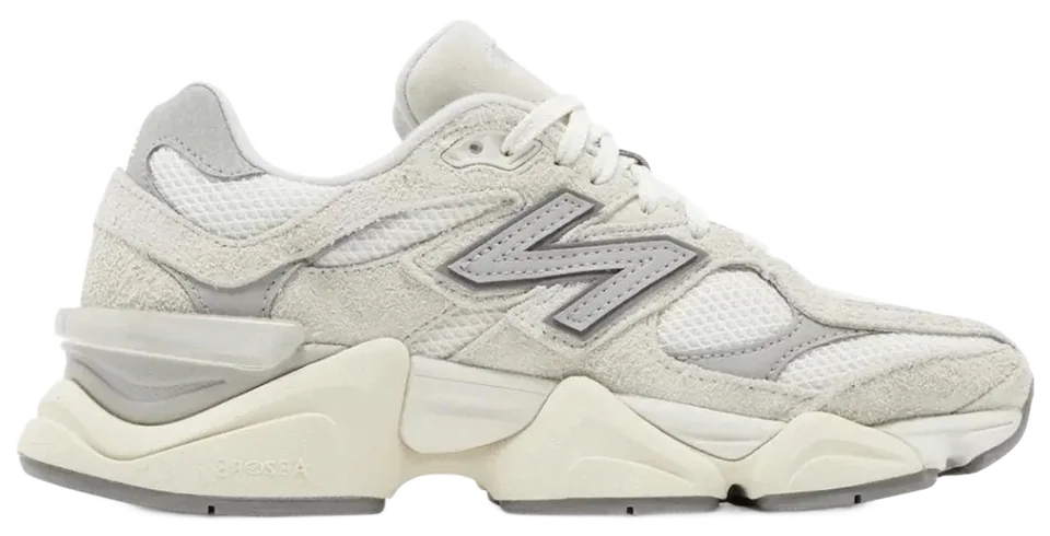 New Balance 9060 Suede Pack Sea Salt · Foto 4 di 5