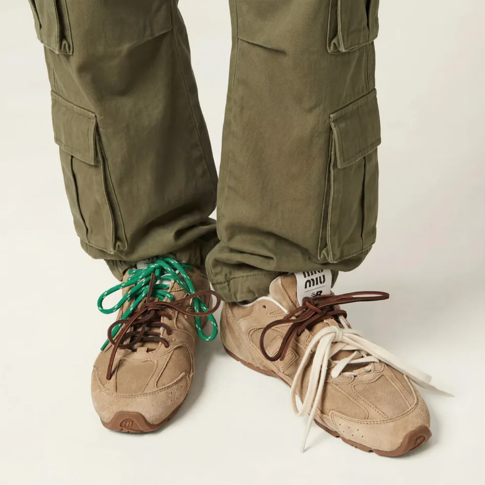 New Balance 530 x Miu Miu Brown · Foto 2 de 5