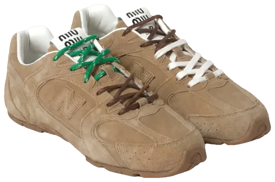 New Balance 530 x Miu Miu Brown · Foto 4 de 5