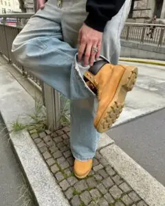 Timberland Botines clásicos con cordones en color wheat/camel para hombre